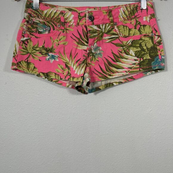 No Boundaries Hot Shorts Womens 7 Pink Floral Low Rise Shortie Summer 2000 Y2K - Picture 1 of 6
